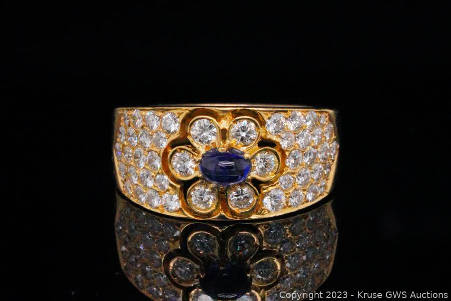 Van Cleef & Arpels Sapphire Cabochon and Diamond Floral Ring, 18K