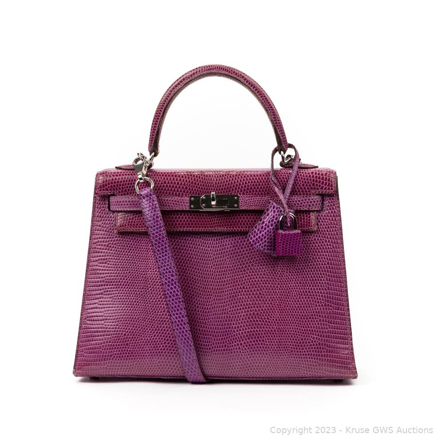 Hermes Kelly 25 in Violet  Hermes kelly 25, Hermes kelly, Hermes