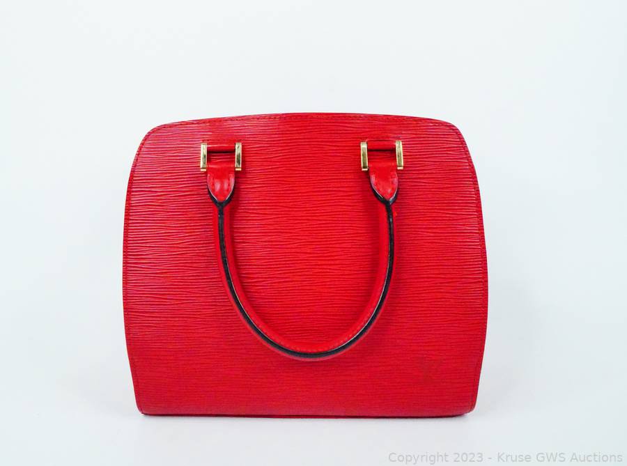 Sold at Auction: Louis Vuitton, Louis Vuitton Red Epi Leather Pont-Neuf  Handle Bag