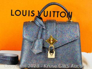 Louis Vuitton Iridescent Lizard Rose des Vents (1 of 2