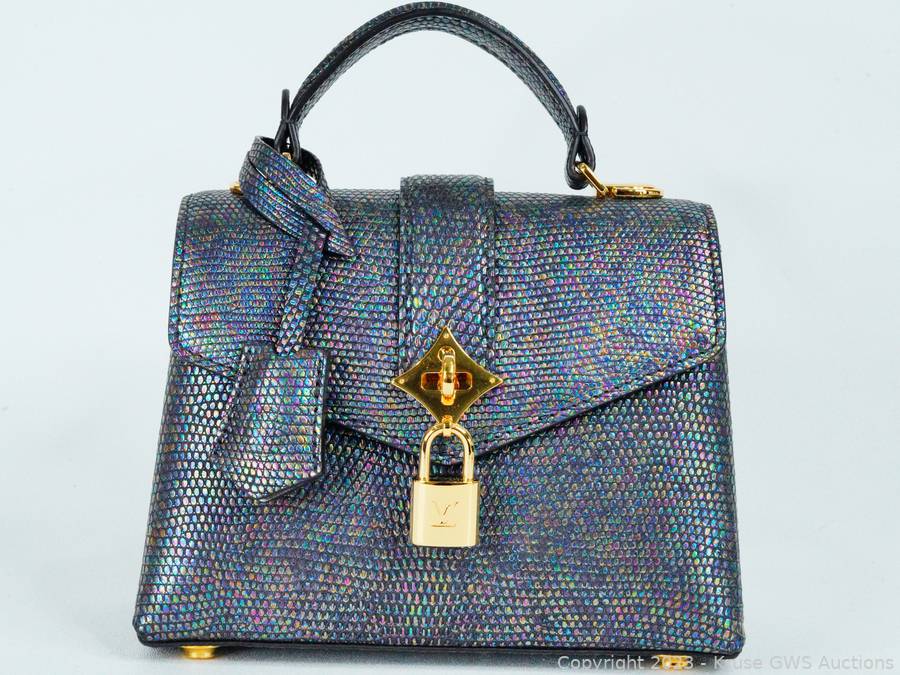 Louis Vuitton Iridescent Lizard Rose des Vents (1 of 2