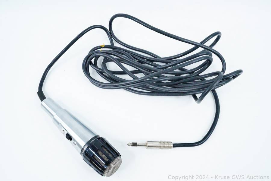 Elvis Presley Microphone From 1969 Las Vegas Engagement Auction