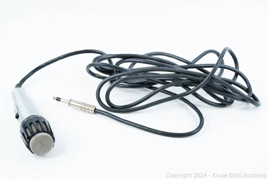 Elvis Presley Microphone From 1969 Las Vegas Engagement Auction