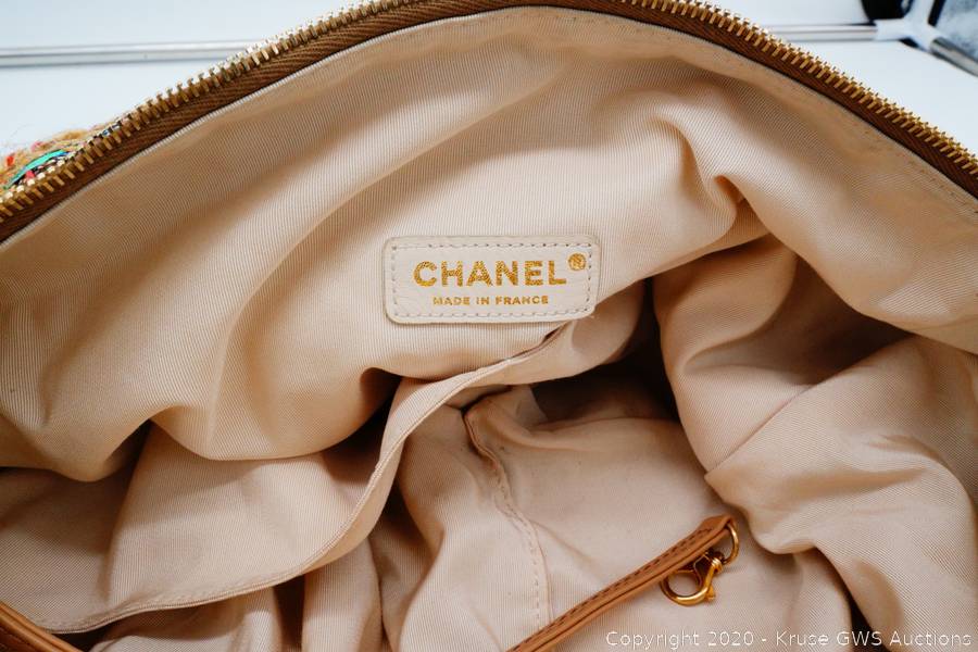 Chanel 2017 Cruise Collection Tweed Hammock Hobo Bag Auction