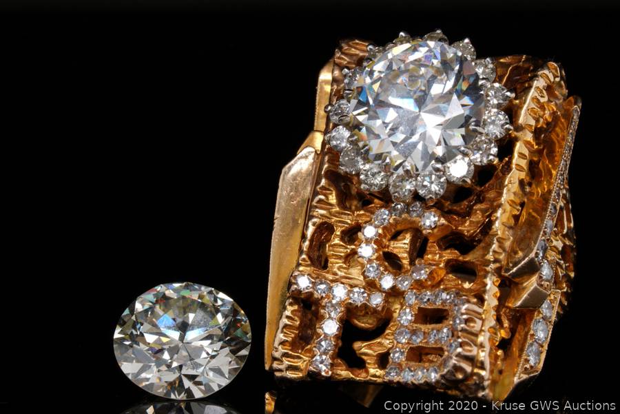 Onverbiddelijk bijwoord Fondsen Elvis Presley's 9.81ctw Diamond "First" TCB Ring Auction | Kruse GWS  Auctions