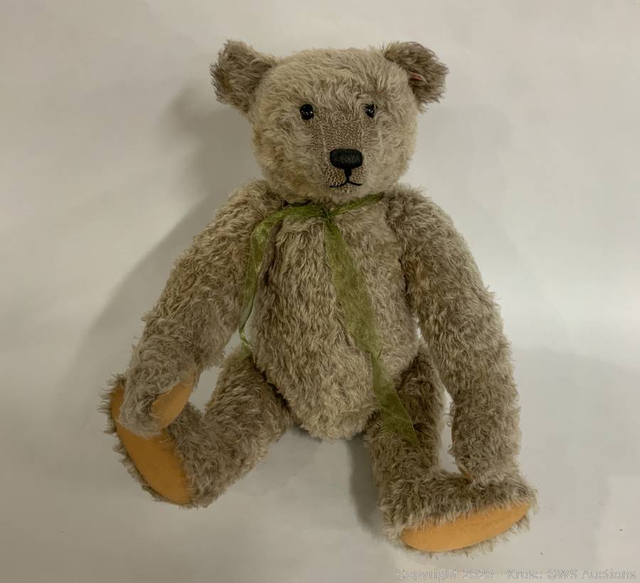 Steiff 2005 Theodore Teddy Bear Auction | Kruse GWS Auctions