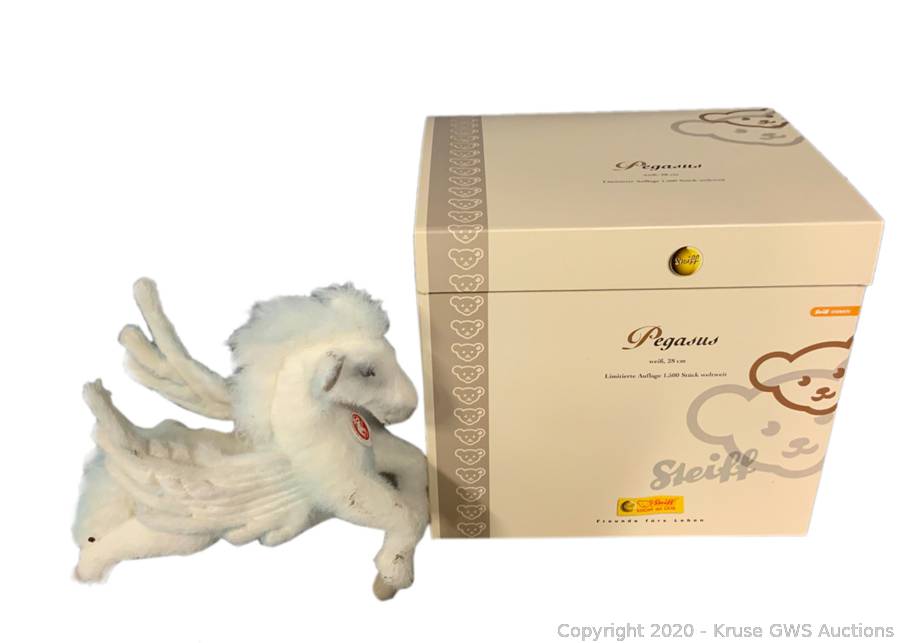 Steiff 2006 Limited Edition Alpaca Pegasus W/Box