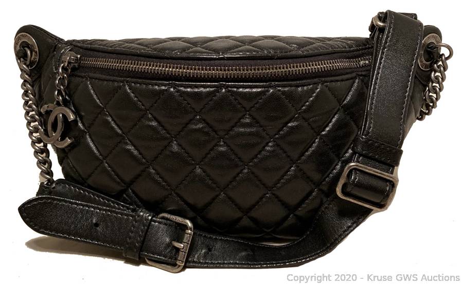 Sold at Auction: Chanel Quilted Black Lambskin Fanny Pack Bum Bag