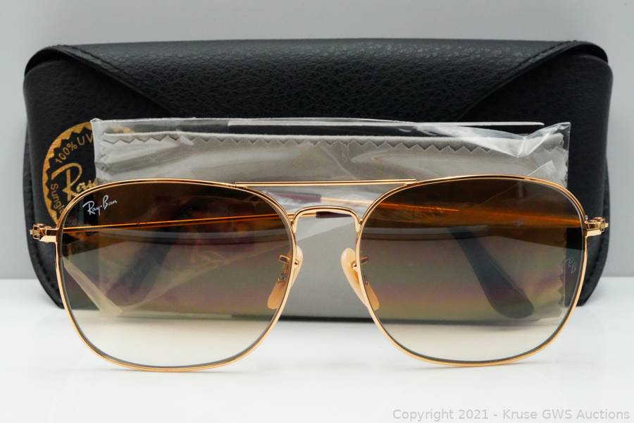 Ray-Ban Caravan Gold & Grey Gradient Sunglasses Auction  display picture 1