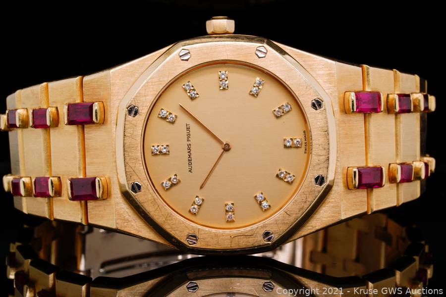 Audemars Piguet Royal Oak Ruby 33mm 18K Watch Auction Kruse GWS