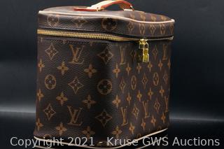 Sold at Auction: Louis Vuitton Monogram Canvas Nice BB Toiletry Bag