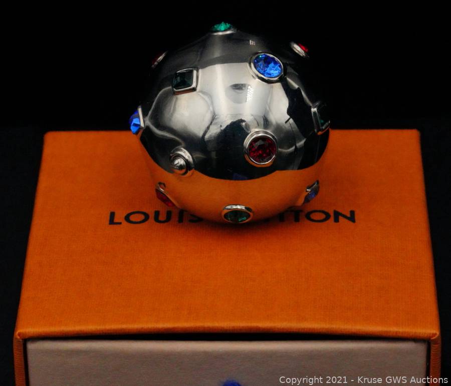 Louis Vuitton LV Planet Strass Ring (Retired) Auction