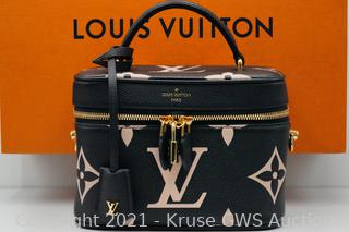 Pre-Owned Louis Vuitton Empreinte Monogram Giant Vanity PM Black – Perry's  Jewelry