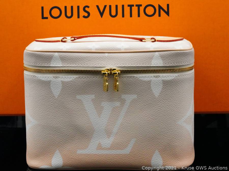 Louis Vuitton, Bags, Louis Vuitton Nice Mini Toiletry Pouch