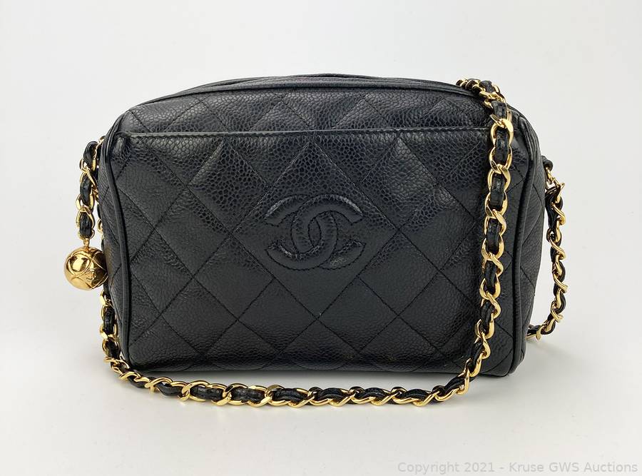 Sold at Auction: CHANEL Vintage handbag, approx. 1960/65